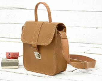 Leather Light Brown Caramel Messenger Bag Business Bag, Front Lock Leather Crossbody Bag, Holiday Gift