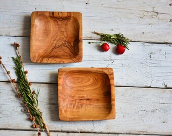 A set of Wooden Snack Tray 4.7 X 4.5 Inch, square Serving Candy Walnut Bowl Dish