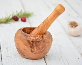 Olive Wood Rustic Mortar and Pestle / Wooden Mortar Pestle Grinder / Wedding gift / Kitchen Utensils / Wedding Gift / Gift For Mom