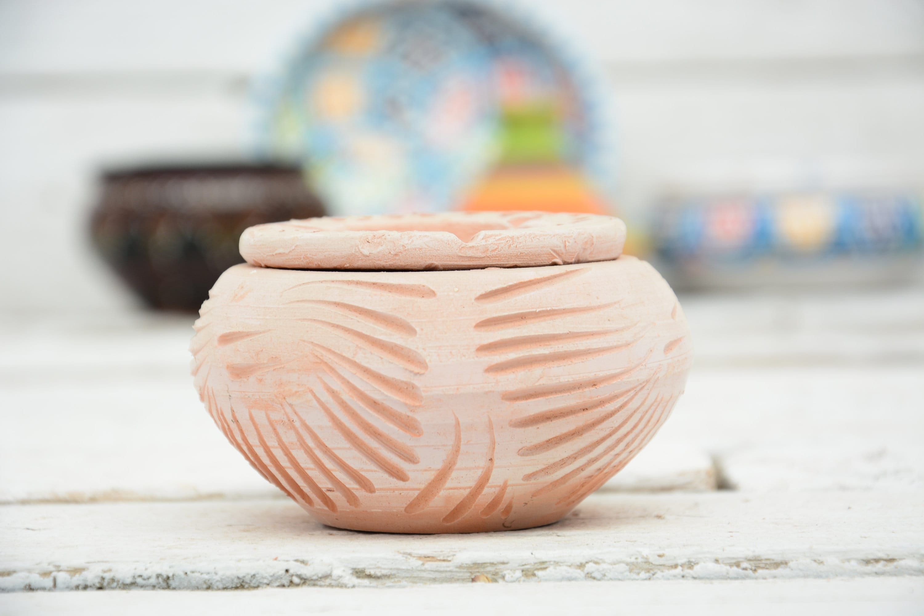 モロッコ陶器灰皿：無塗装粘土ベルベルデザイン / クリスマスギフト