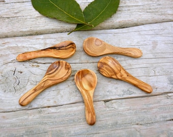 Set kleine olijfhouten lepels – 5 handgemaakte koffiesuikerkruidenlepels