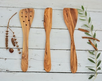 Rustic Wood Spatula Set, Wooden Serving Spatula Set of 3 , Kitchen Utensils Set 1 Spatula, 1 Thin spatula, 1 Pierced spatula , Gift Mom