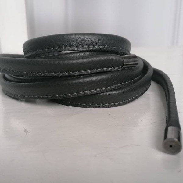 thin leather tie belt