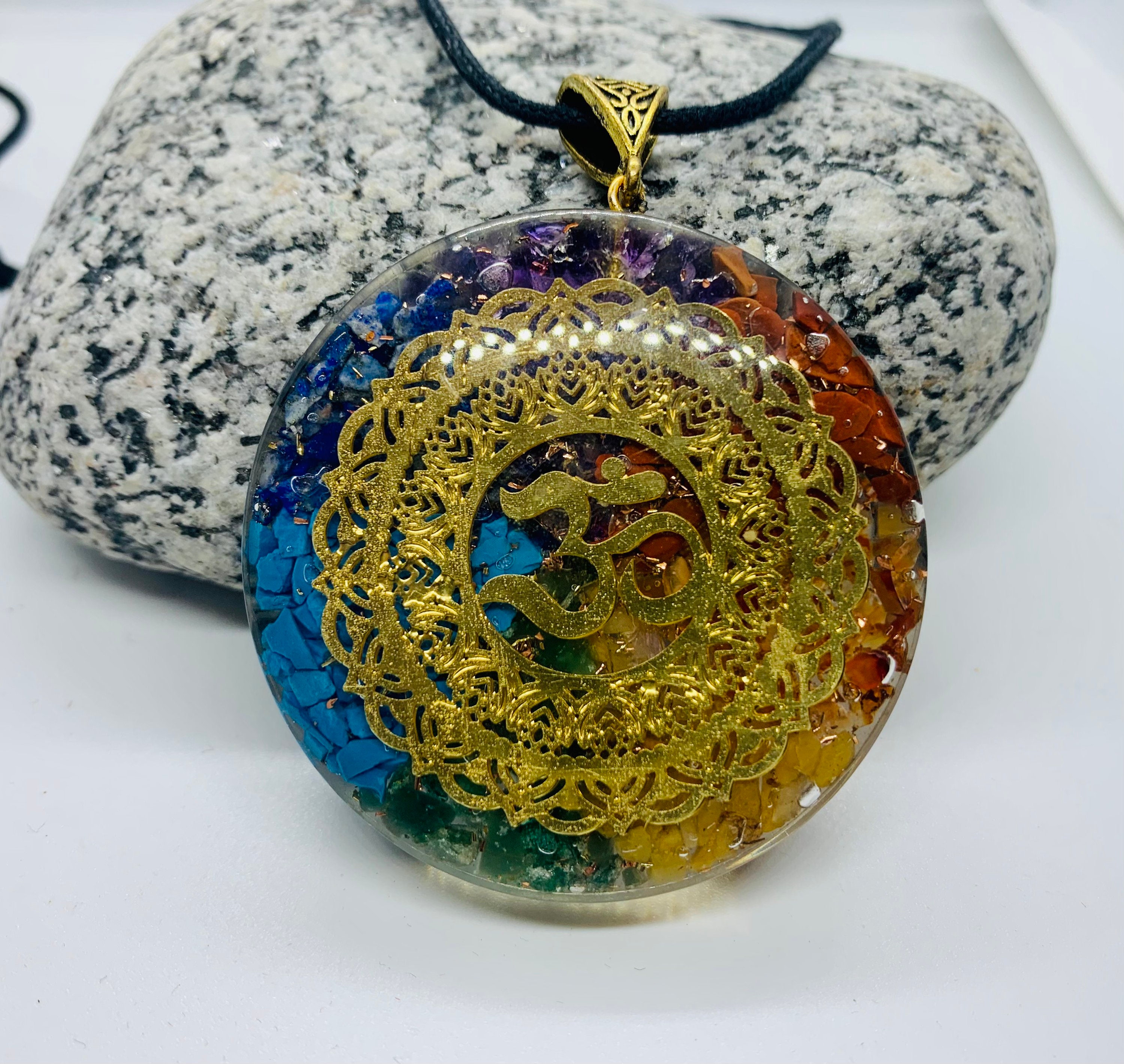 7 Chakra Orgone Pendant, Brass Om Coil, Reiki Healing Necklace - Etsy