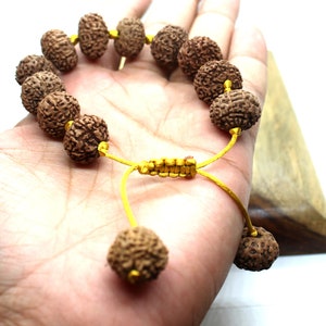 Nine Mukhi Bracelet, 9 Mukhi Rudraksha Bracelet, Yoga Gifts, Handmade Armlet, Stretch cord Bracelet, 9 Face Indonesian Rudraksha Bracelet