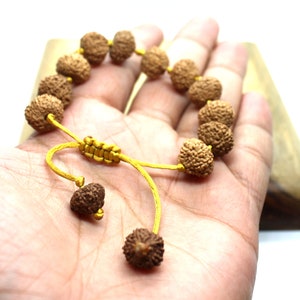 Eight Mukhi Bracelet, 8 Mukhi Rudraksha Bracelet, Yoga Gifts, Handmade Armlet, Stretch cord Bracelet, 8 Face Indonesian Rudraksha Bracelet