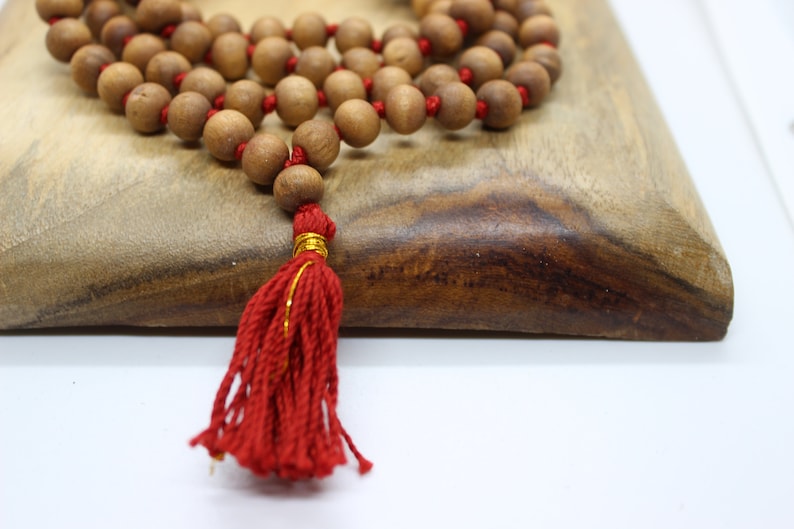 Chapelet mala en bois de santal 6 mm 8 mm 108, collier japa mala en bois de santal, collier pour homme, perle en bois, perles de prière tibétaines bouddhistes de méditation hindoue image 10