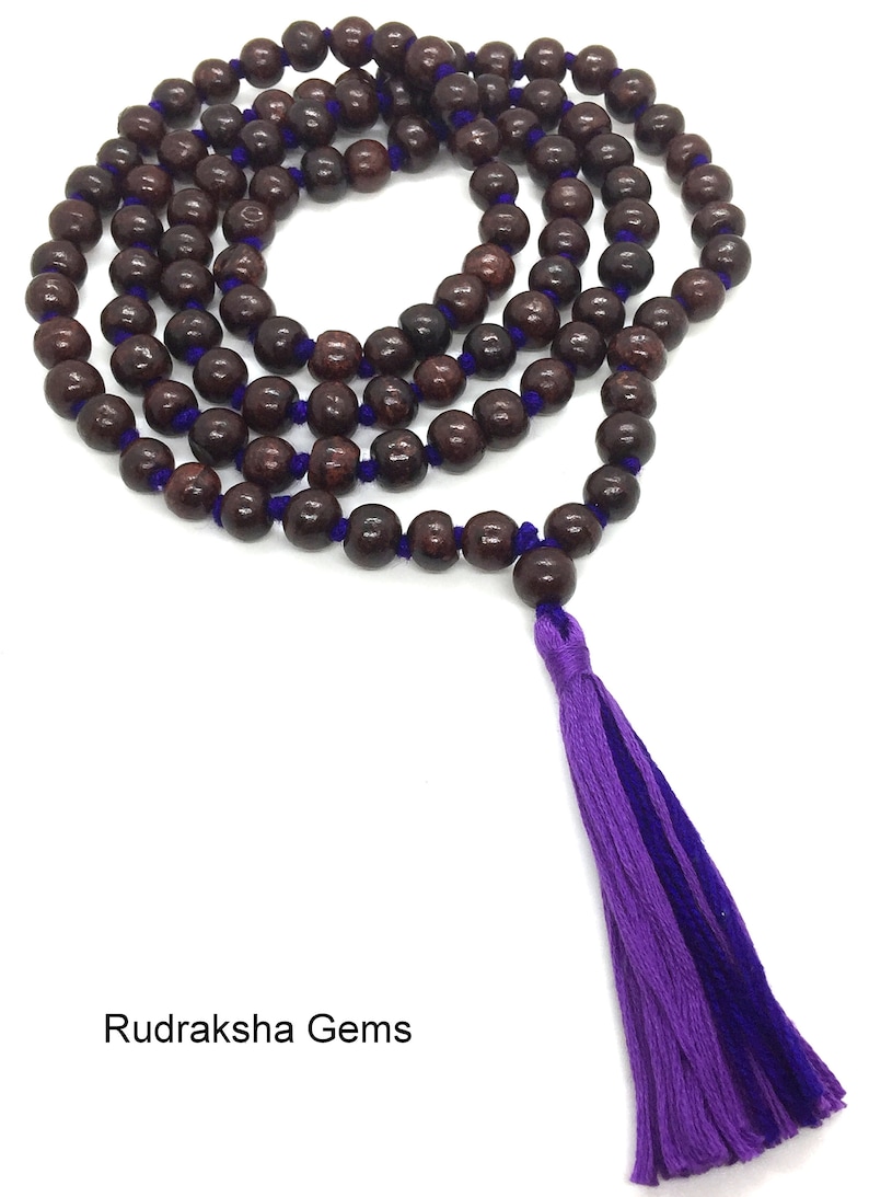 Chapelet mala fait main en palissandre rouge 108 perles beau mala à pampilles pampilles longues colorées et noeuds perles de 8 mm méditation yoga hindou mala japa Violet