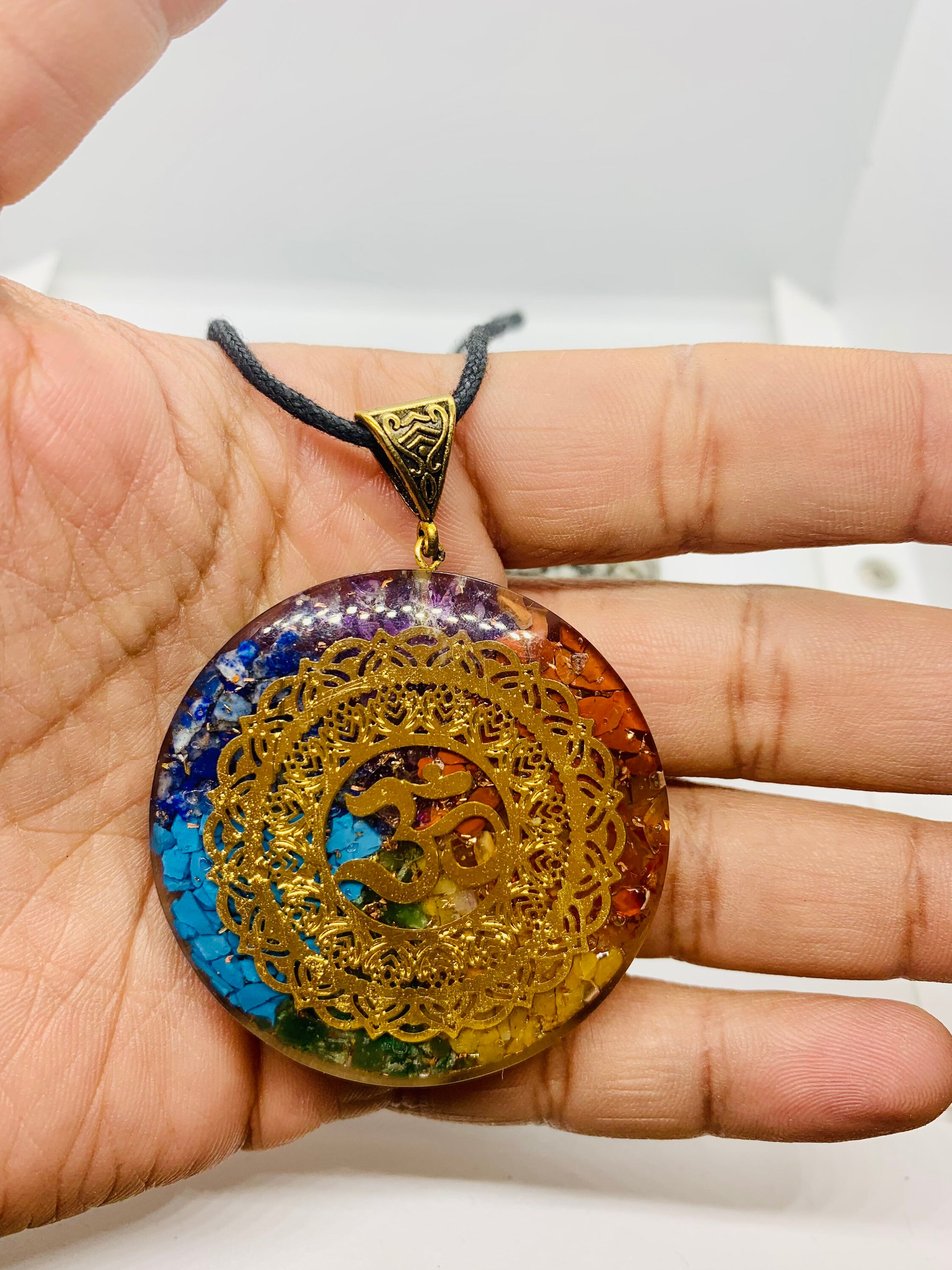 7 Chakra Orgone Pendant, Brass Om Coil, Reiki Healing Necklace - Etsy