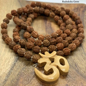 Om Rudraksha Necklace,108 beads,8mm Natural Rudraksha Seed Beads,Om Aum Pendant Necklace, Rudraksha Necklace, Unisex,Prayer,Mala,Meditation
