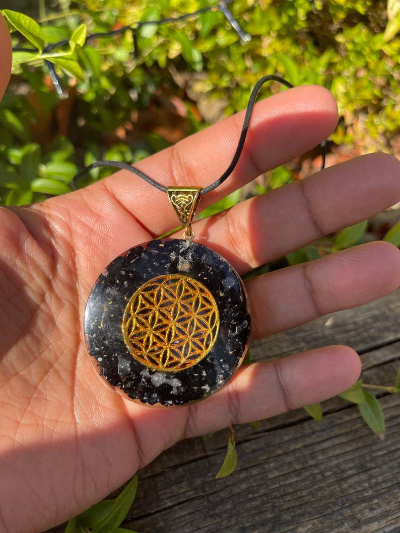 Black Tourmaline Reiki Energy Charged Orgone Flower of Life Pendant, Orgone pyramid, EMF protection, orgone energy purifier, Orgone Necklace image 4