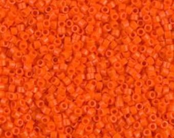 DB722 11/0 Miyuki Delica Rocailles, undurchsichtiges Orange, Farbe, 7,2 Gramm