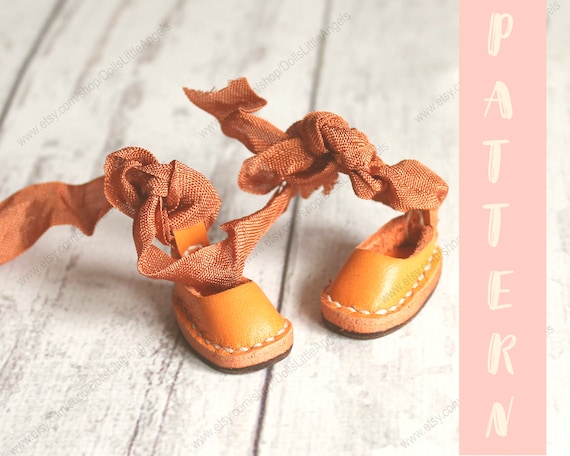 PDF Pattern and Tutorial Leather Shoes  for Blythe Dolls 30cm/12", Handmade Boots for Dolls, Outfit for Blythe, DIY, How to Make Shoes