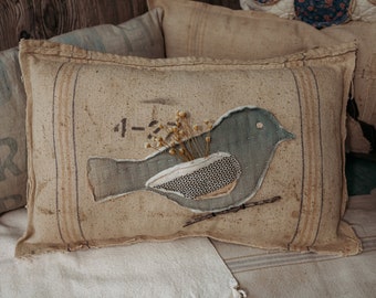 Grain Sack Pillow- Spring Decor- Bird pillow- Vintage quilt