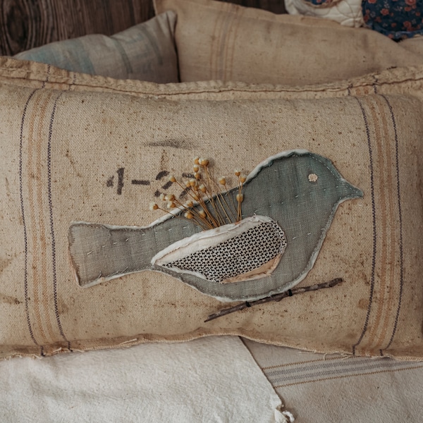 Grain Sack Pillow- Spring Decor- Bird pillow- Vintage quilt