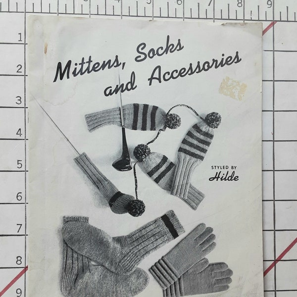 Knitting Patterns 1967 Mitten Socks & Accessories Hilde Fuchs Dogs Kids Adults Toys
