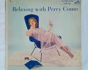 Entspannen mit Perry Como 1950er-Jahre-Vinyl-LP-Schallplatte MCM Knoll Bertoia Chair im Coverfoto – scrollen Sie nach unten für eine vollständige Beschreibung