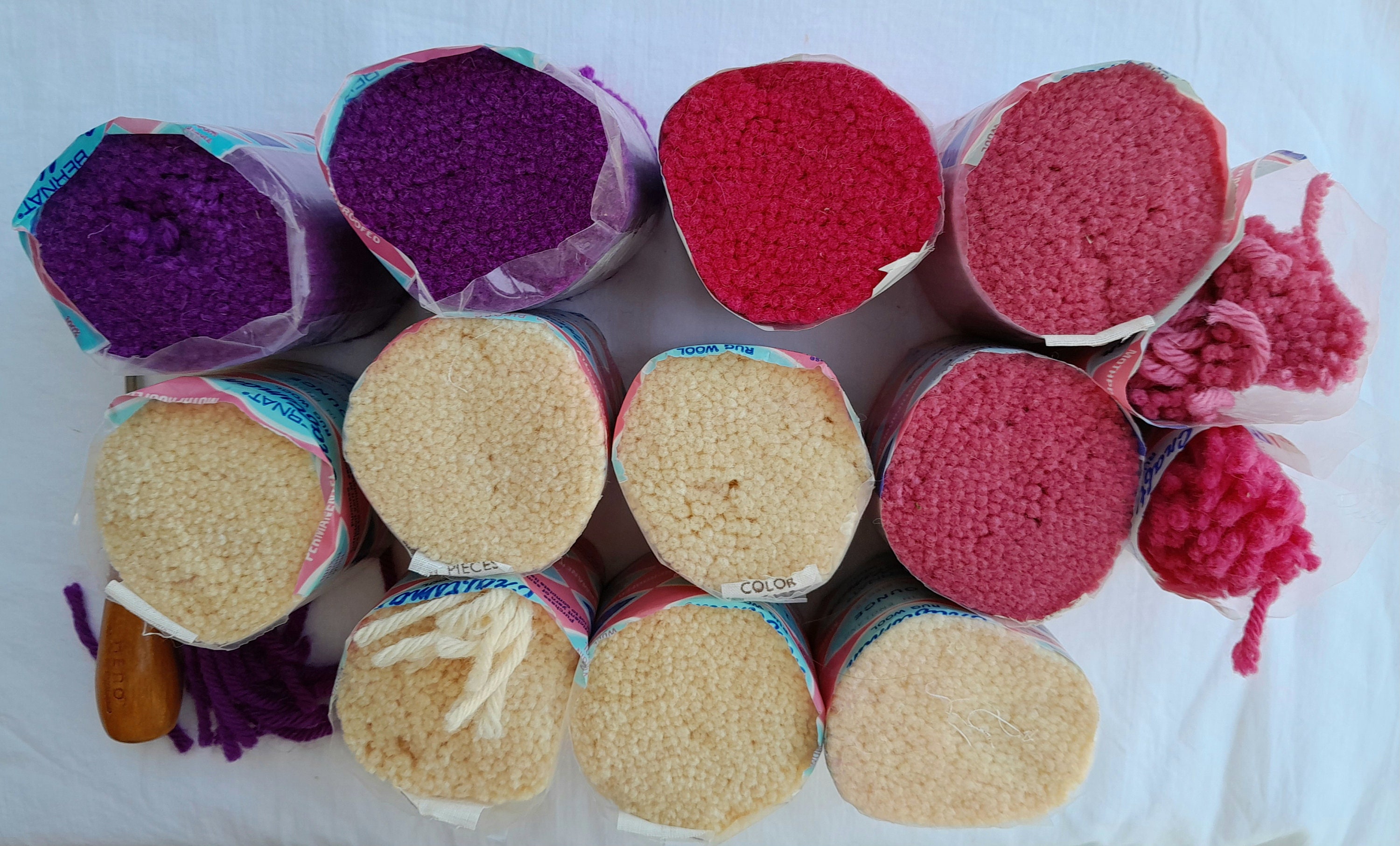 5 Bundle Latch Hook Yarn Rug Hooking Yarn 5 X 25g Pre Cut Knotted Yarn Wool  Rugs Pillows Canvas Latch Loop Wool Pre-cut Ass Colors 