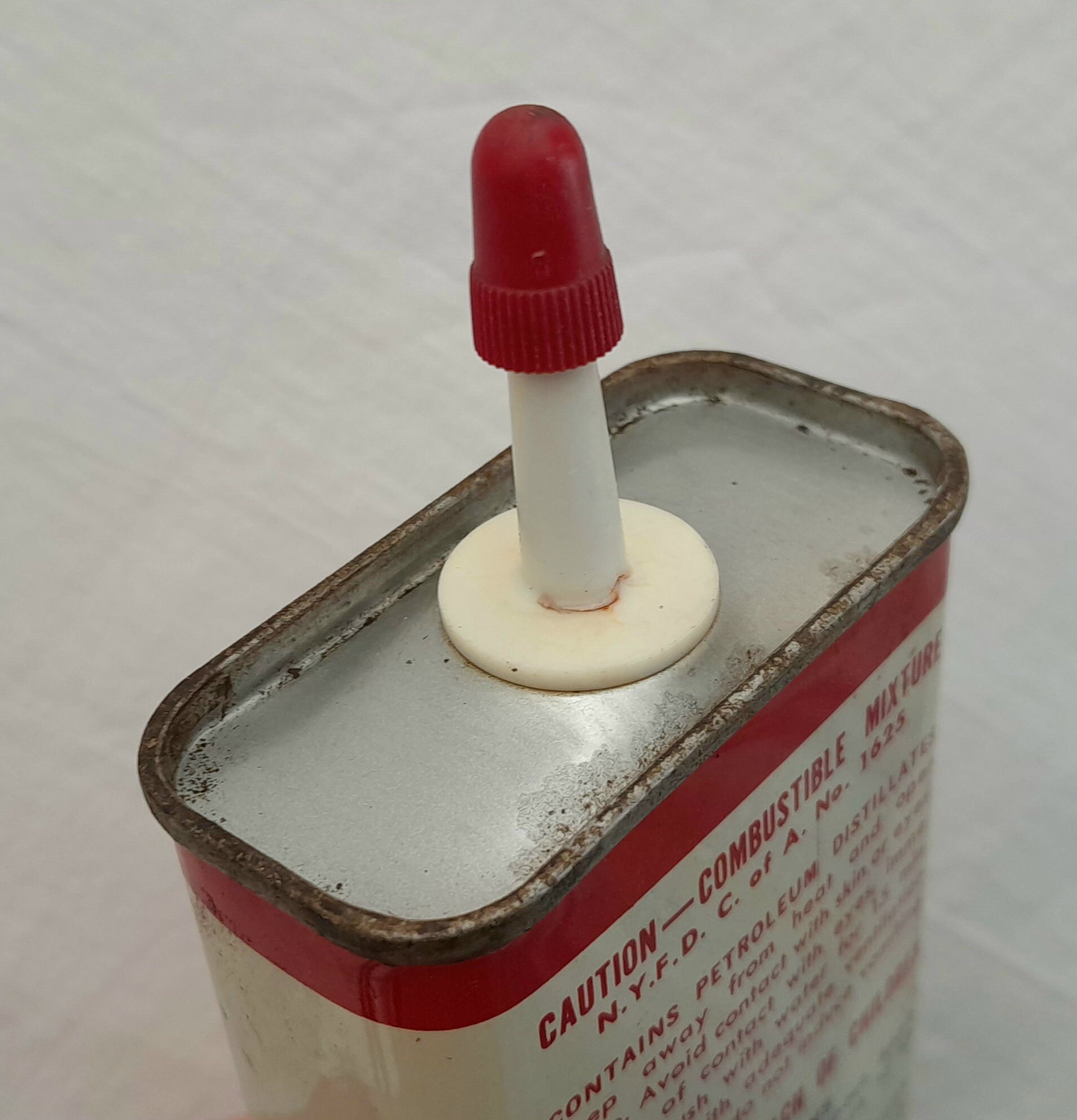 Empty Esso Tin Can Rust-ban 392 4 Oz Size Humble Oil & Refining