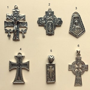 Vintage Sterling Silver Cross Pendants and Religious Medallions bild 1