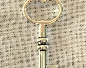 Heart Shaped Tibetan Silver Key Necklace With Chain