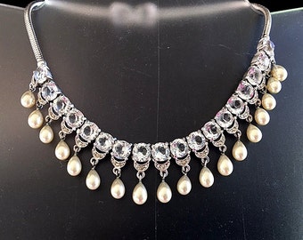 Vintage Large Rhinestone and Pearl Choker Necklace - Retro Glamorous Bib Choker Necklace