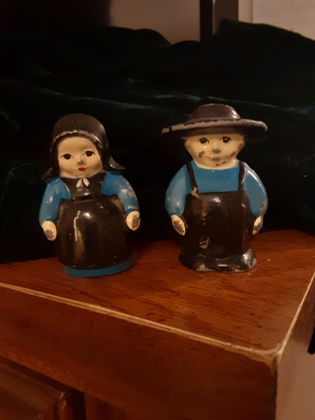Salt and Pepper Shakers Amish Man and Woman Etsy
