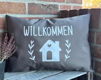Outdoor cushions, decorative cushions, outdoor pillows, welcome
