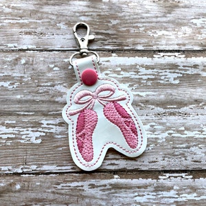 Ballet Shoes Keychains, Toe Shoes Key chains, Ballet Shoes Zipper Pull, Ballet Shoes Bag Tag, Ballet Shoes keychain