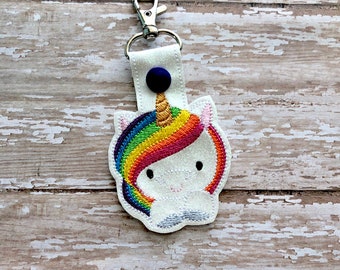 Unicorn Keychain, Unicorn Key chain, Cute Unicorn with Rainbow Mane Zipper Pull, Unicorn Bag Tag, Fantasy Keychain, Sparkly Unicorn