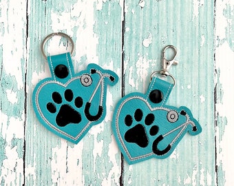 Vet Keychain, Vet Tech Keychain, Vet Steth Clip, Vet Zipper Pull, Vet Tech Gift, Vet Bag Tag, Key Fob --- 70 Colors