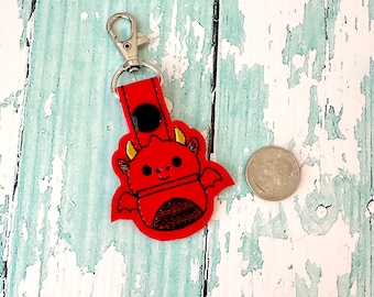 Dragon Quarter Holder, Dragon Keychain, Quarter Key Chain, Snap Tab, Key Fob, Aldi Quarter Saver---Choose from 70 Colors
