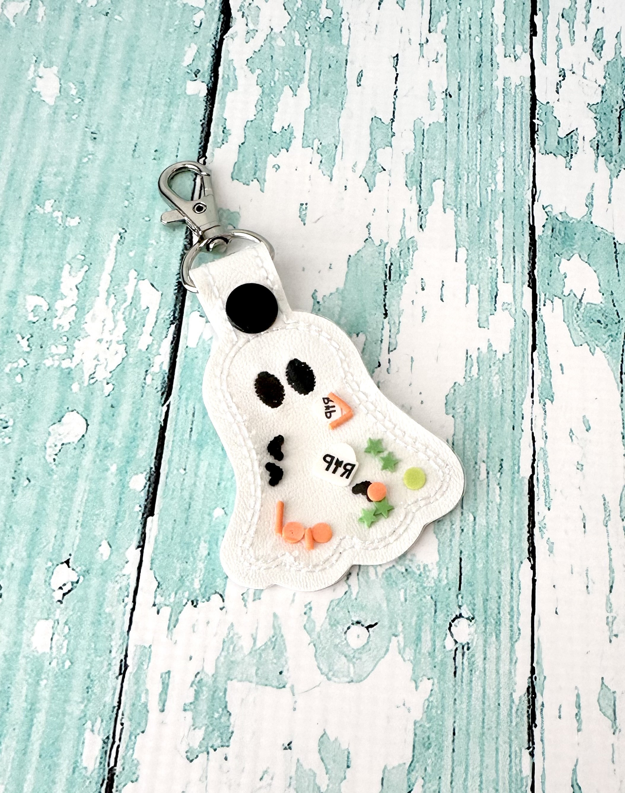 Ghost Shaker Keychain, Ghost Key Chain, Shaker Ghost Zipper Pull