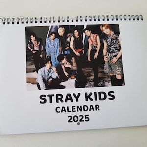 Sonderpreis. Wandkalender 2025 A3 Stray Kids Wandkalender Merch/Hyunjin/Han/Felix gibt es nur 1 Stück.