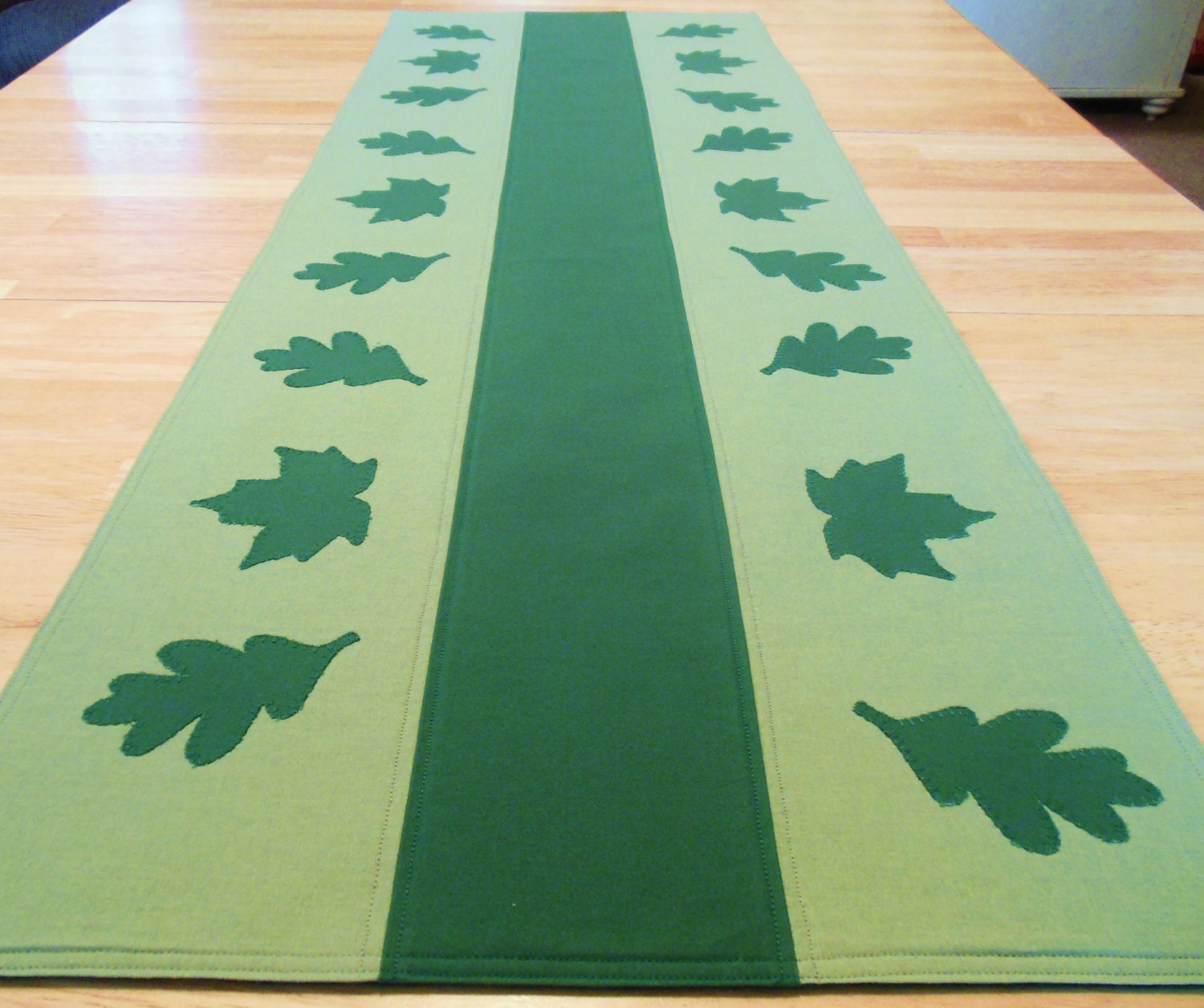 Oak Maple Leaf Green Table Runner Quilted Fabric Nature Decor Etsy