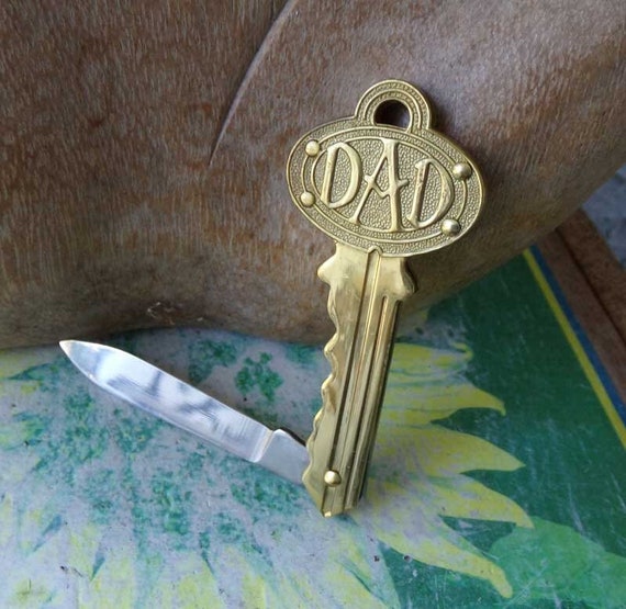 Vintage 3D Peanut Shaped Folding Pocket Knife Keychain Tasty 