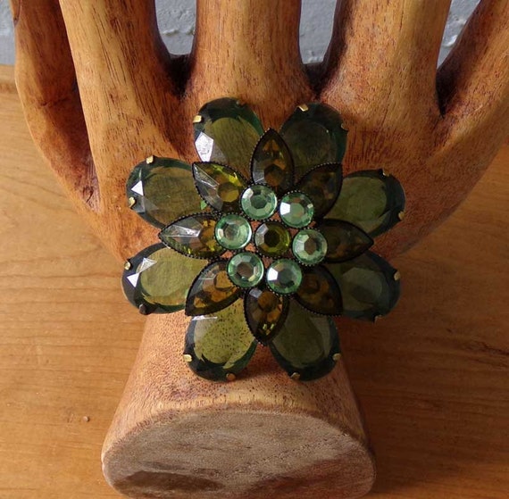 Vintage green brooch, green flower brooch, Vintag… - image 3