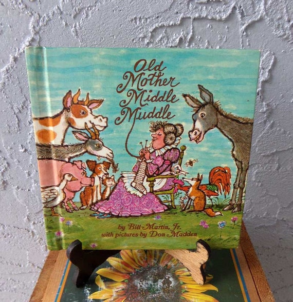 Old Mother Middle Muddle by Bill Martin Jr., 1970, old library book, vintage children's book, Nursery Rhyme book
