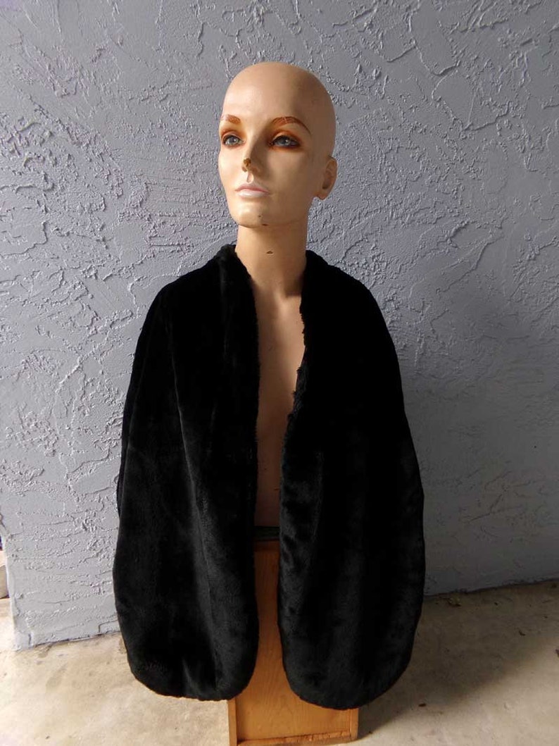 Faux Fur shawl. Faux fur stole, Black faux fur shawl wrap, Faux mink stole, black faux fur shawl, Size L-XL image 3