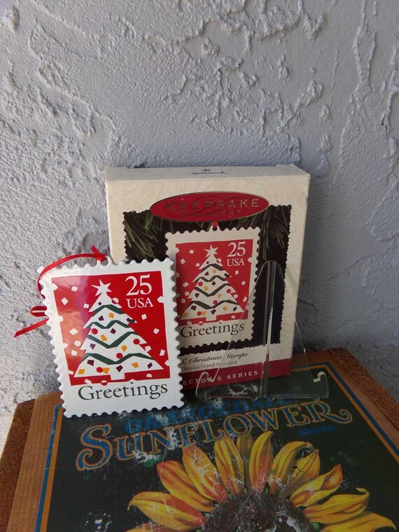 HALLMARK KEEPSAKE ORNAMENT ~ CHRISTMAS STAMPS SERIES ~ GREETINGS ~ 1995 *NEW
