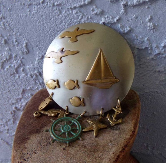 Nautical charm brooch, Vintage Nautical Sailboat Brooch, nautical jewelry, sailboat jewelry, nautical brooch, Ocean themed charm brooch