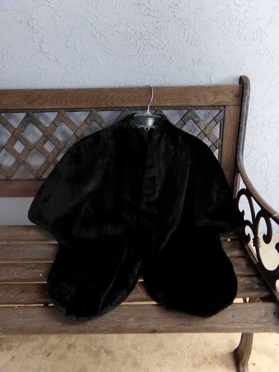 Faux Fur  shawl. Faux fur stole, Black faux fur s… - image 7