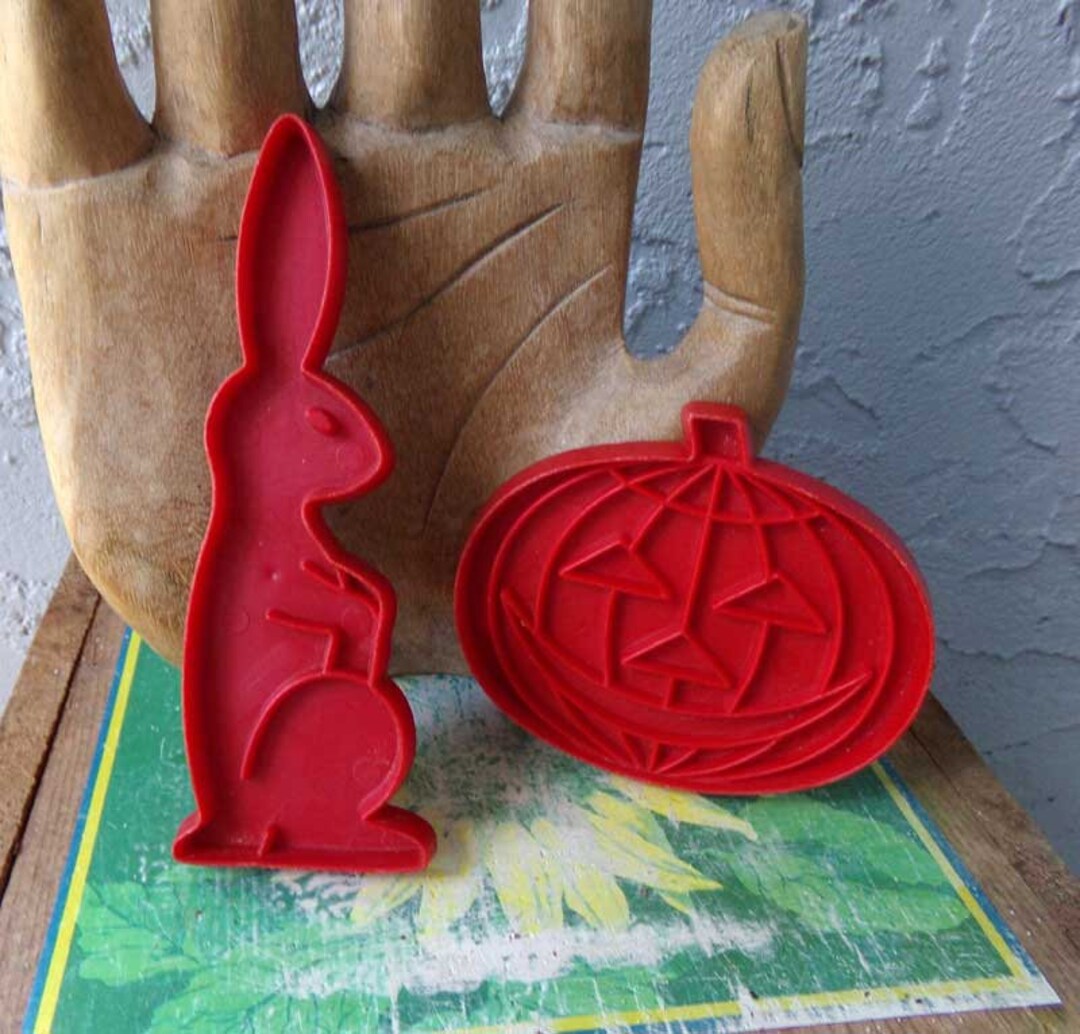 Vintage Holiday Cookie Cutter Set Red Cookie Cutters Red Etsy