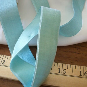 Antiguo ribete de cinta de terciopelo de seda Bleu hecho en Francia 1900 Original Old Store Stock Milinery