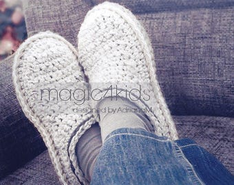 Crochet pattern- men basic slippers with rope soles,soles pattern included,scuffs,clogs,loafers,home shoes,adult,teen boys,footwear,cord