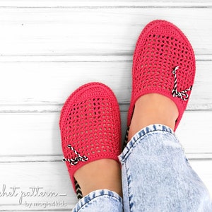 CROCHET PATTERN SUMMER clogs on flip-flop flat soles,women sizes,adult,girl,young,outdoor shoes,footwear,closed toe,slippers,boots,flats image 5
