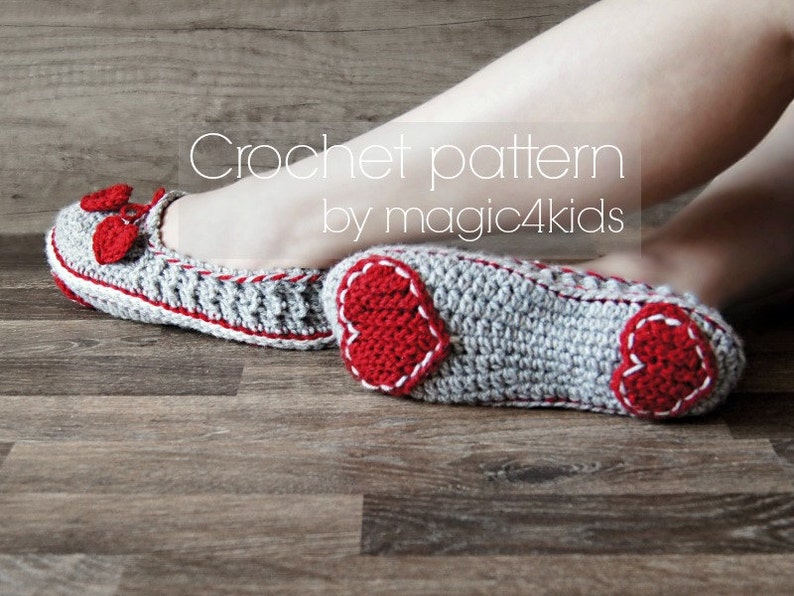 Crochet pattern women slippers,loafers,home shoes,for women,girls,adults,medium thickness yarn,feminine look,soles pattern included,heart image 1