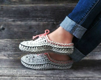 CROCHET PATTERN- FAMILY slipper-clogs with optional extra outsoles,winter,kids and adult sizes,loafers,footwear,house,bulky yarn,quick diy