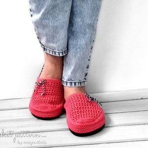 CROCHET PATTERN- SUMMER clogs on flip-flop flat soles,women sizes,adult,girl,young,outdoor shoes,footwear,closed toe,slippers,boots,flats