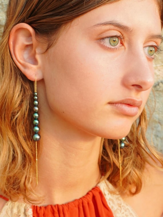 The Lili Pearl Earring